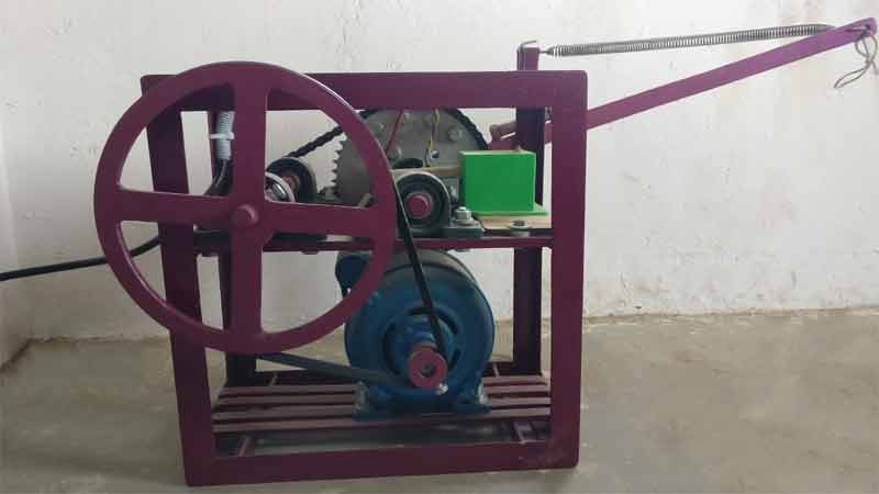 Jacquard Lifting Machine - Photo