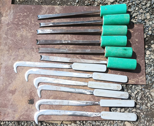 Cardamom Pod Plucking and Pruning Tools - Photo