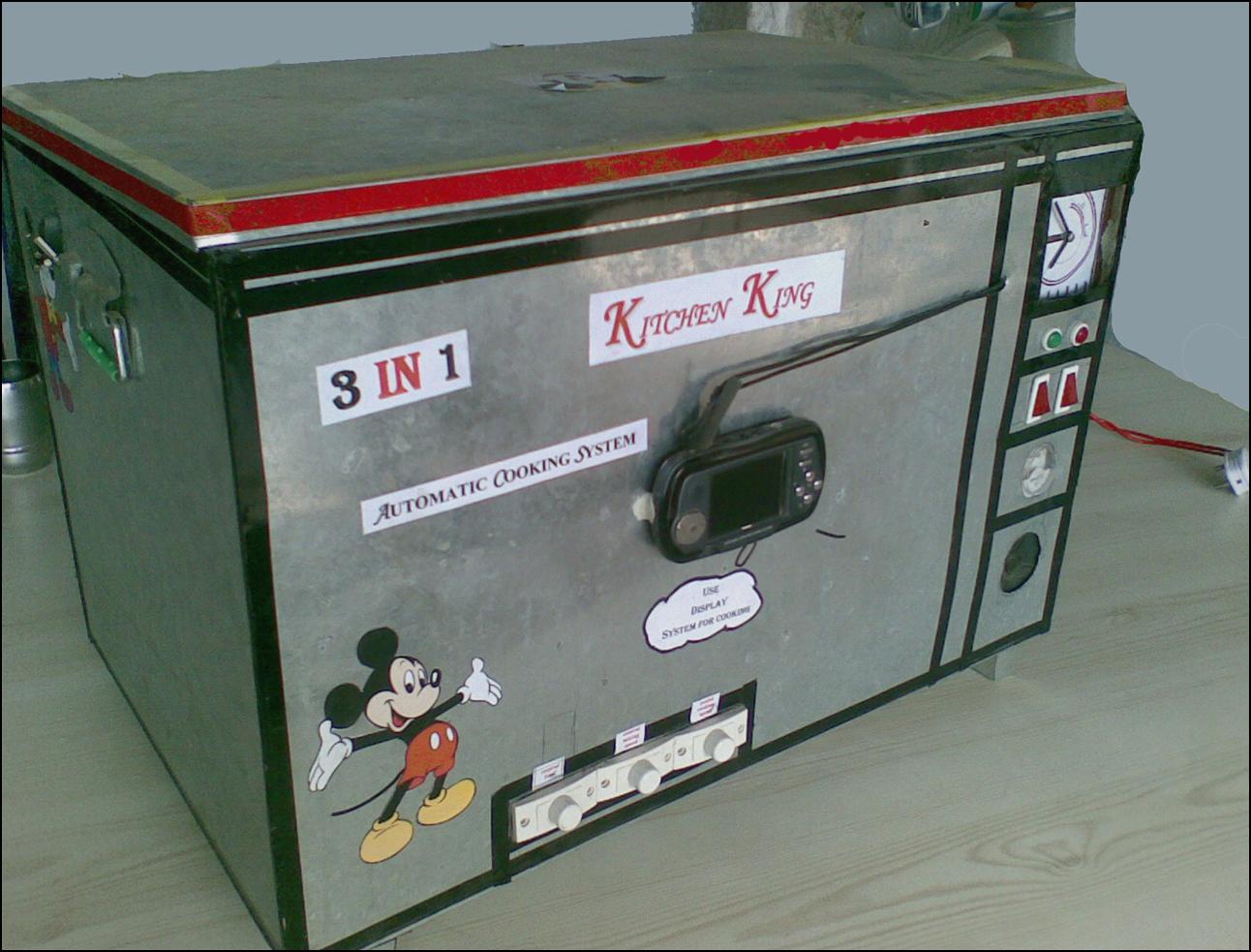 Automatic food making machine - Photo