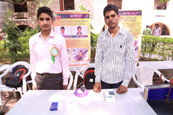 Mobile charger_laptop adapter with inbuilt power backup - Photo